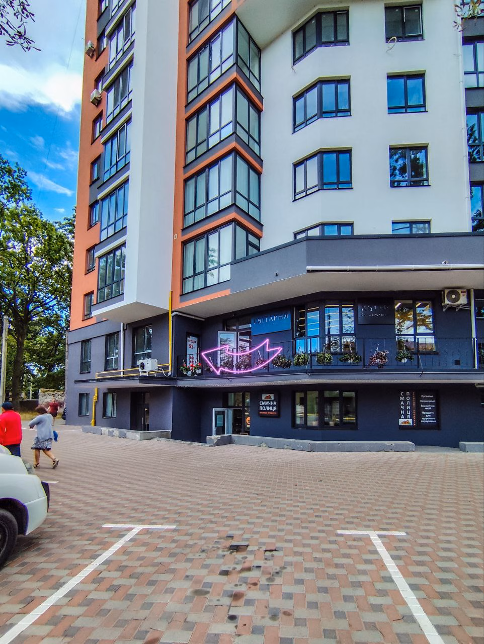 Кутове приміщення 92 м2